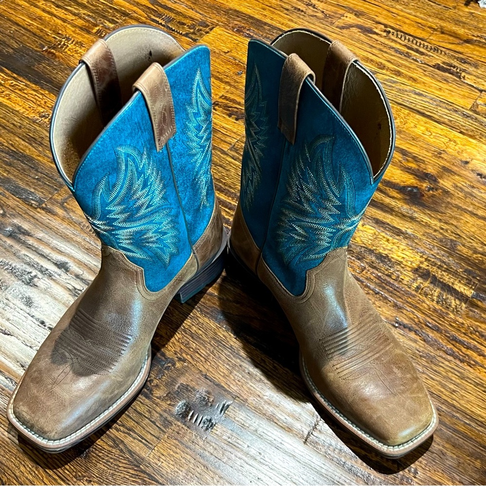 Ariat boots size 10.5 D